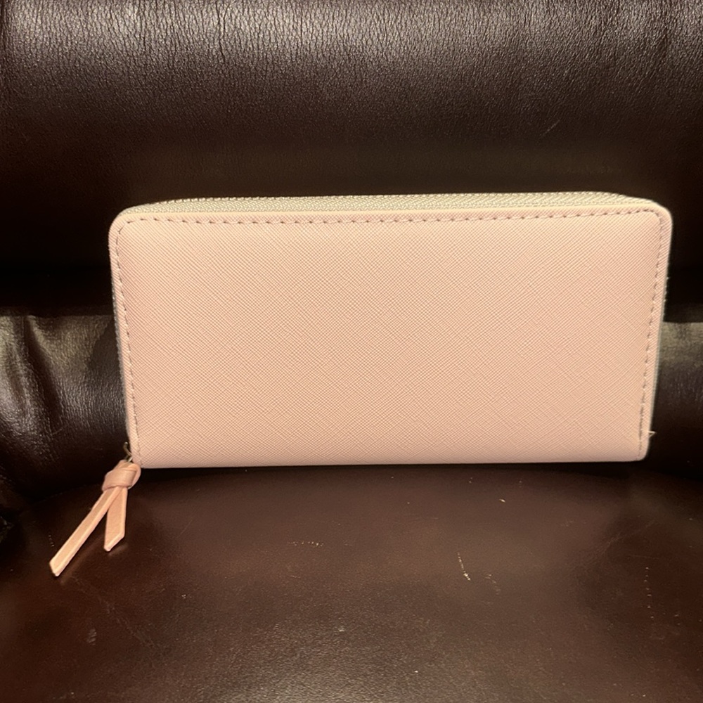 NWOT Pale Pink Zip Around Wallet